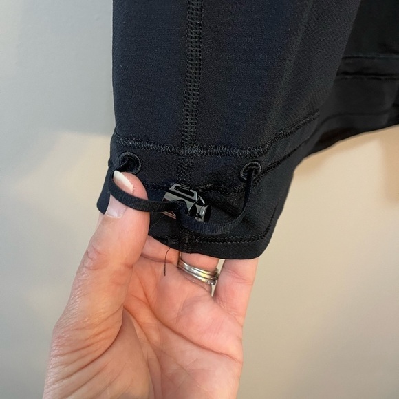 Black Run Tame Tank with Drawstring Hem Women’s 4 Lululemon Top - Picture 5 of 11